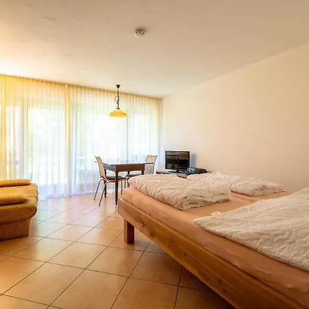 Ferienwohnpark Ein-zimmer-apartment 49 03 דירה *