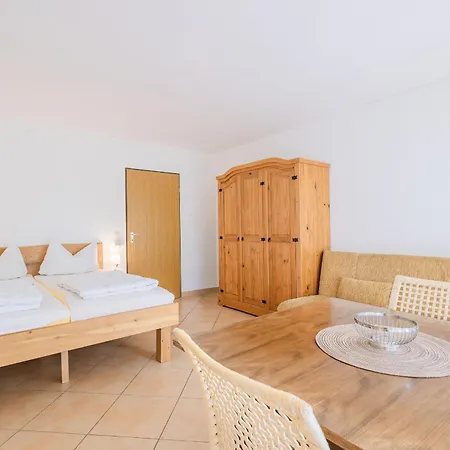 Ferienwohnpark Ein-zimmer-apartment 49 03 Immenstaad am Bodensee