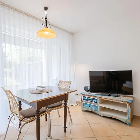 Ferienwohnpark Ein-zimmer-apartment 49 03 Immenstaad am Bodensee